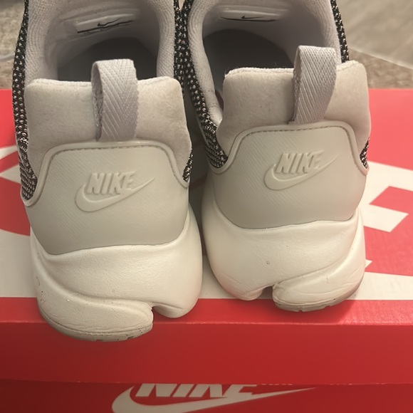 NIKE PRESTO FLY SE - Picture 6 of 7